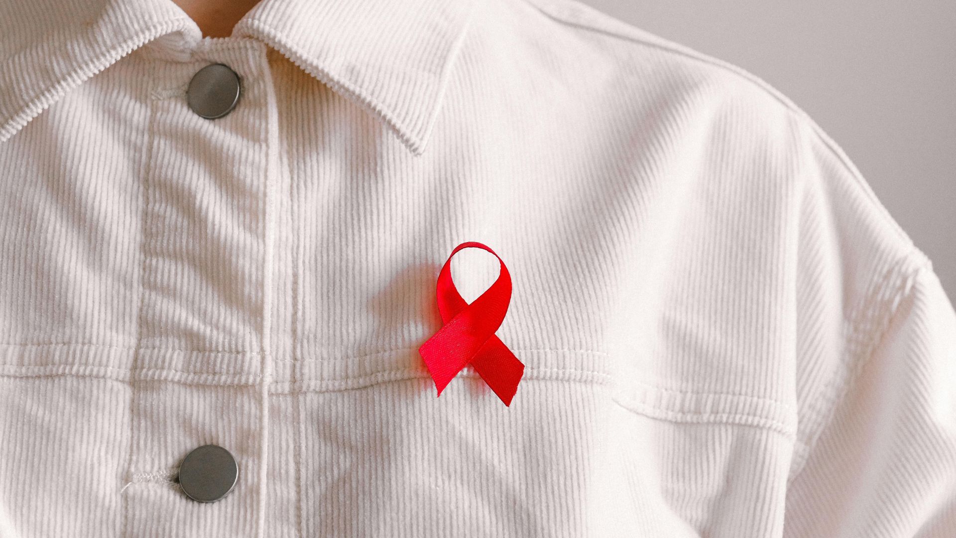 Derechos laborales personas que viven con VIH en México diferencia con sida